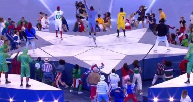 بالفيديو.. حفل فنى قبل انطلاق نهائى دورى أبطال أوروبا