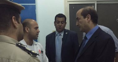 مساعد وزير الداخلية يزور مصابى الشرطة لتهنئتهم برمضان