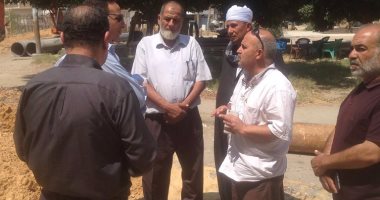 بالفيديو والصور.. النائب أشرف عمارة يتبنى مشكلة الصرف الصحى بشارع البحرى بالإسماعيلية