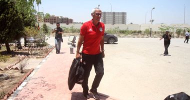 بالصور.. المنتخب يتوجه إلى برج العرب للدخول فى معسكر استعدادا لتونس