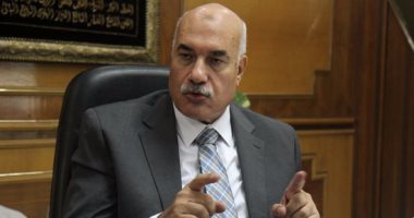 وزير قطاع الأعمال يعيد تشكيل مجلس إدارة الشركة القابضة للغزل والنسيج