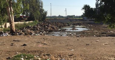 أهالى "قبريط" فى كفر الشيخ يشكون من انتشار القمامة 
