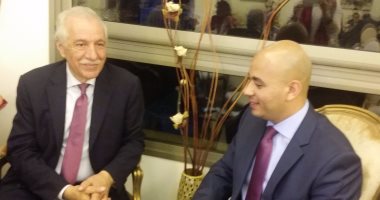 وزير الزراعة اللبنانى: المنتجات الزراعية المصرية آمنة ونتداولها بالسوق المحلى.. المستشار التجارى المصرى: 1342 مشروعا لبنانيا بمصر باستثمارات 4 مليارات دولار.. ونواصل التوسع تجاريا فى أفريقيا