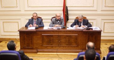 رئيس "اتصالات البرلمان": 9 مشروعات قوانين أولوية لدى اللجنة الدور الثالث