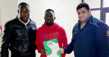 على طريقة مؤمن والشيخ.. 3 لاعبين وقعوا للأهلى والزمالك في آن واحد