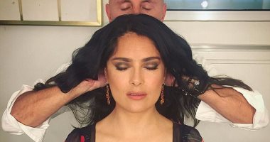 بالصور.. تعرف على أحد أسرار سلمى حايك قبل ظهورها على الـred carpet 