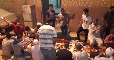 بالصور.. أهالى الخصوص بالقليوبية يقيمون إفطار "الوحدة الوطنية"