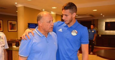 أبو ريدة من أوغندا: لاعبو المنتخب لا ينظرون للمال.. ومباراة الغد "عصيبة"