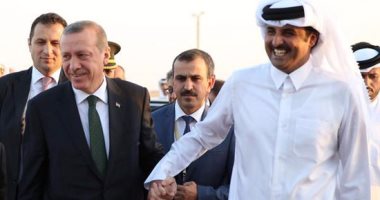 قطر يليكس: تميم يستقطب 200 جندى تركى لحماية نظام حكمه 