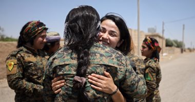 بالصور.. قوات سوريا الديمقراطية تحتفل بتقدمها فى مدينة الرقة