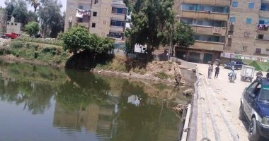 بالصور .. محافظ سوهاج: إزالة مخلفات أسفل كوبرى القنابرة و تطهير الترعة 