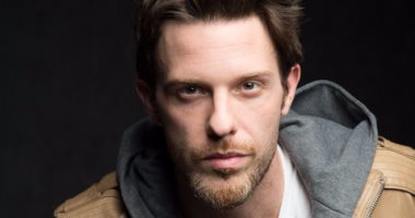 كورى سكوت يتعاقد على بطولة المسلسل الدرامى Halt and Catch Fire