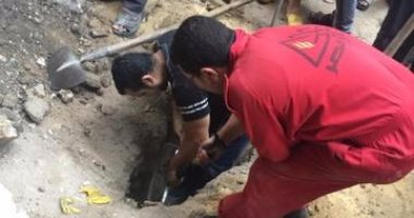 بالفيديو والصور.. تسريب غاز فى الخصوص والعمال ينقذون المنطقة من قبل وقوع كارثة