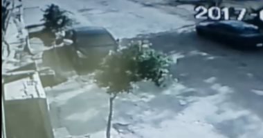 حبس عاطل متهم بسرقة حقيبة بداخلها 472 ألف جنيه من سيارة موظف بالشروق