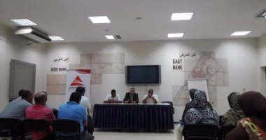 بالصور.. دورات تدريبية للعاملين بديوان محافظة الأقصر بمقر مكتبة الكرنك