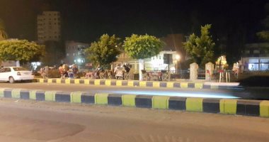 "فسحة الغلابة".. قارئ يشكو احتلال المقاهى لكورنيش شارع البحر بالدقهلية 