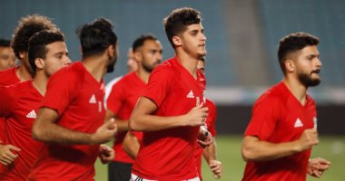 قبل ساعات من حلم التأهل.. نجوم مصر والعرب يدعون بفوز المنتخب الوطنى