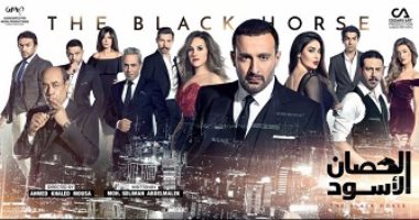 الحلقة 15 من "الحصان الأسود".. السقا يستخدم رشاش آلى ضد أحمد بدير 