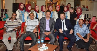 بالصور.. افتتاح معرض نتاج الورش الفنية فى دمنهور