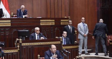 ممثل القوات المسلحة أمام البرلمان : مفيش نقطة دم واحده سالت علي "تيران وصنافير" 