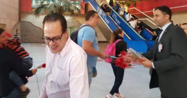 بالفيديو..وصول 150 سائحا من التشيك مطار شرم الشيخ الدولى