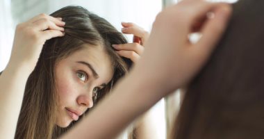 بوصفات طبيعية من مطبخك.. تخلصى من سموم فروة الرأس