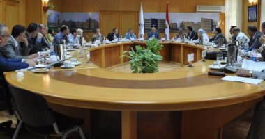 رئيس جامعة كفر الشيخ يطالب بسرعة انتهاء أعمال التصحيح وإظهار النتائج