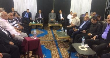 المئات يؤدون العزاء فى الشهيد المقدم أحمد حسين رئيس مباحث شربين