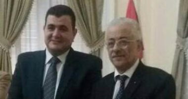 دار الكتب و"التربية والتعليم" تبحثان سبل التعاون.. ومادة التراث الثقافى أبرز البنود  