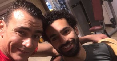 الحضرى بعد خروجه من قائمة أفضل لاعب بأفريقيا: "محمد صلاح الأحق بها"