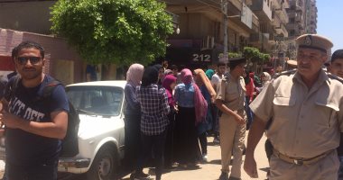 بالصور.. تشديد أمنى بمحيط لجان الثانوية العامة بالدقهلية