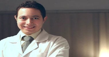 طبيب عيون: التهاب الملتحمة منتشر بين الأطفال من العدوى فى المدارس 