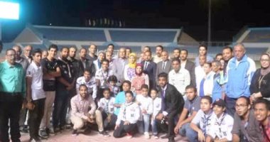 بالصور .. محافظ السويس يكشف للشباب فى أمسية رمضانية تفاصيل المشروعات الجديدة