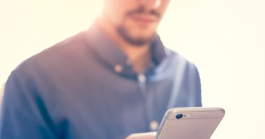 تطبيق على الآيفون لاكتشاف أعراض الاكتئاب من طريقة الضغط على الكيبورد