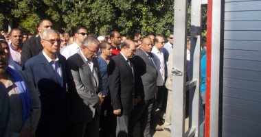 بالصور.. جنازة عسكرية لشهيد الشرطة بالمنيا.. وزملاؤه يتوعدون بالقصاص 