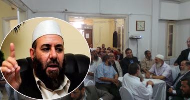 الجماعة الإسلامية تتحايل على القانون للهروب من مقصلة الحل.. طارق الزمر يطالب 164 قياديا مدرجين على قوائم الإرهاب بالاستقالة من البناء والتنمية لتفادى حل الحزب.. وخبراء قانون: الحل قادم لا محالة