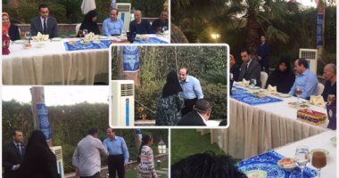 الرئيس يتناول وجبة الإفطار مع مجموعة من المواطنين بمقر إقامته