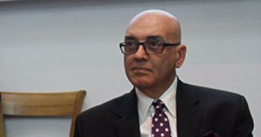 بالصور.. محمد سلماوى يطالب بجعل جوائز الدولة الأعلى ماديا فى الوطن العربى 