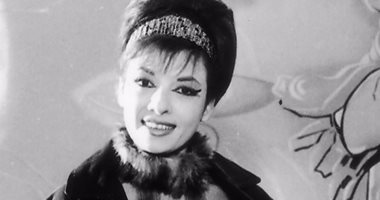 المشاهير ورمضان.. شريفة فاضل.. تصوم رغم حالتها الصحية وتعتكف فى حجرتها للصلاة.. حفيدة شيخ المقرئين رفضت الحصول على أجر مقابل أغنيتها «تم البدر بدرى» وغنت حزنا على ابنها الشهيد وطلبها ناصر والسادات فى كل الحفلات