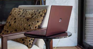 مايكروسوفت تتهم أبل بتقليد iPad Pro من جهاز Surface
