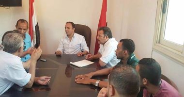 النائب أشرف عمارة يتدخل لحل أزمة الباعة الجائلين بالإسماعيلية