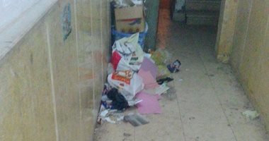 قصر ثقافة دمياط وقف على خشبة مسرحه يوسف السباعى وسيد مكاوى والأبنودى ويوسف وهبى ..يتحول من منارة للمعرفة إلى مقلب قمامة .. وتقديم شكوى لوزير الثقافة  ضد  مديرعام الثقافة والموظفين يشتكونه للنيابة الإدارية