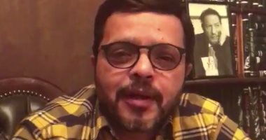 محمد هنيدى يرد على اسئلة متابعيه على تويتر.. طولى "100 حاجة و 80" 