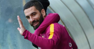 فالفيردى يشعل صراع القط والفأر بين برشلونة وأردا توران