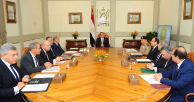 السيسي يستعرض استعدادات الحكومة لعيد الفطر.. ويوجه بتكثيف الرقابة بالأسواق