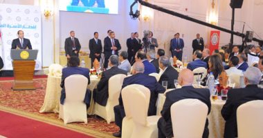 بالصور.. السيسى: مصر تحترم القانون ولا نريد التشكيك فى بعضنا البعض ونخون الآخرين