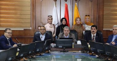 مجلس جامعة بنى سويف يكرم الفائزين بمشروعات التخرج بكلية الإعلام