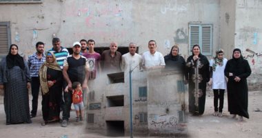 بالصور.. أسر ببنى عبيد بالدقهلية فى مهب الريح.. سكان عمارتين فى الشارع بسبب قرار الإزالة.. رفضوا استلام الشقق البديلة بقرية الصلاحات لوجود عيوب بها.. ومجلس المدينة: لا نجد مكانا بديلا ولا عيوب بالمساكن