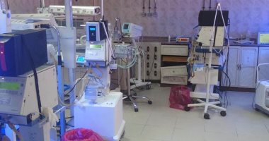 بالصور.. أجهزة طبية لوحدة رعاية حديثى الولادة بكفر الشيخ 