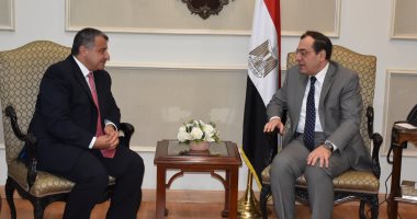 وزير البترول يلتقى نائب رئيس شركة شل العالمية لبحث خطط الفترة المقبلة